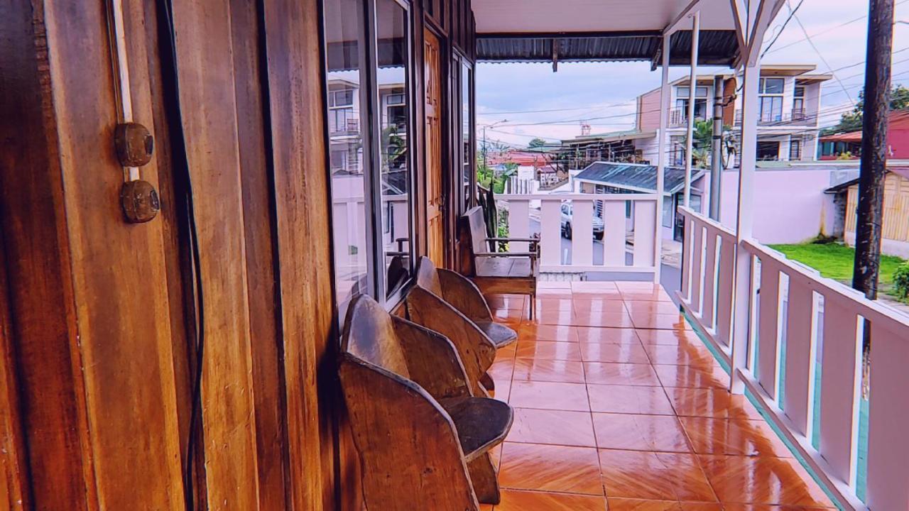 Alpha Arenal Hostel La Fortuna Luaran gambar