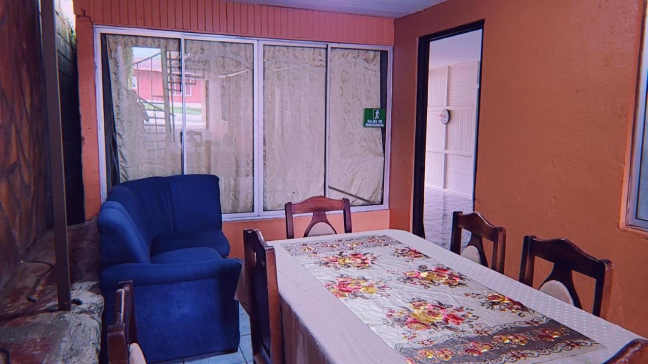 Alpha Arenal Hostel La Fortuna Luaran gambar