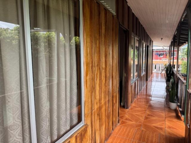Alpha Arenal Hostel La Fortuna Luaran gambar
